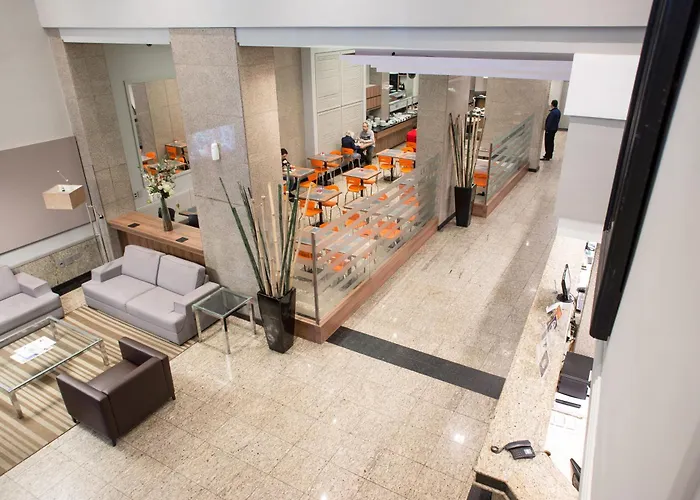 Hotel Continental Business - 200 Metros Do Complexo Hospitalar Santa Casa