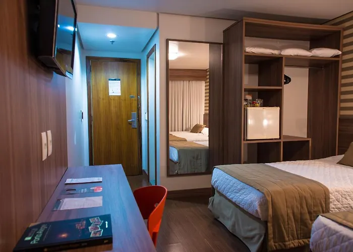 Hotel Continental Business - 200 Metros Do Complexo Hospitalar Santa Casa Porto Alegre