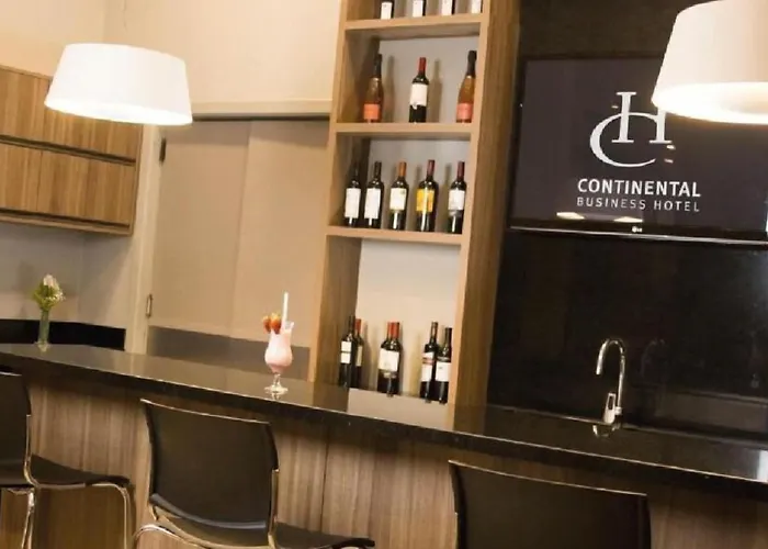 Continental Business - 200 Metros Do Complexo Hospitalar Santa Casa Hotel Porto Alegre