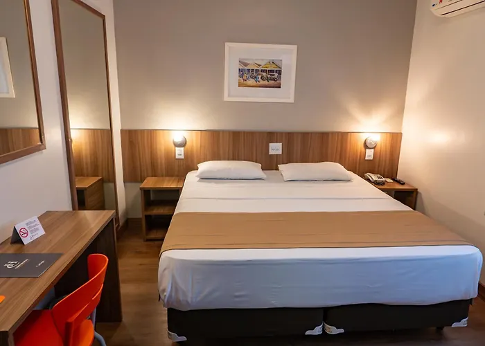 Hotel Continental Business - 200 Metros Do Complexo Hospitalar Santa Casa Porto Alegre