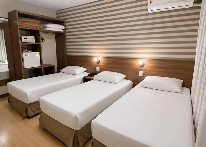 Hotel Continental Business - 200 Metros Do Complexo Hospitalar Santa Casa 3*
