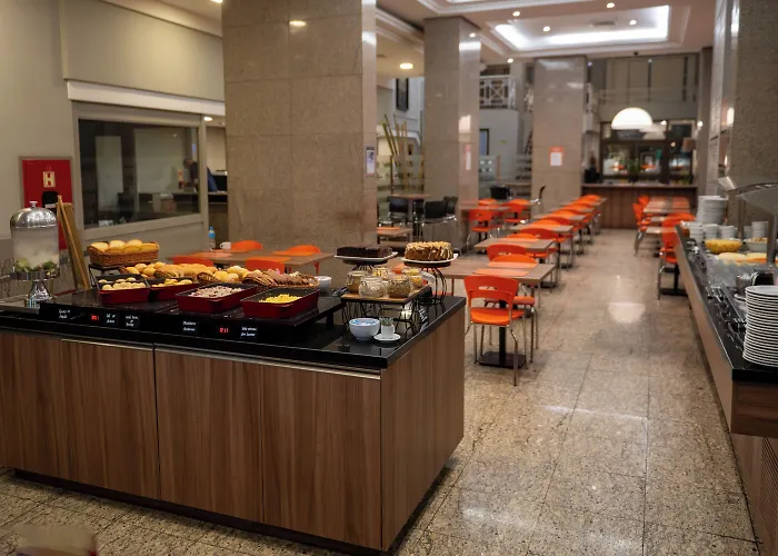 Hotel Continental Business - 200 Metros Do Complexo Hospitalar Santa Casa