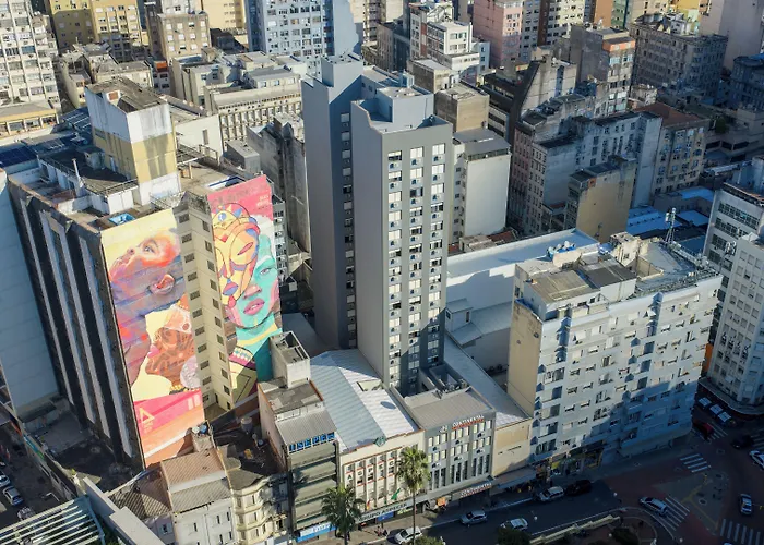 Hotel Continental Business - 200 Metros Do Complexo Hospitalar Santa Casa